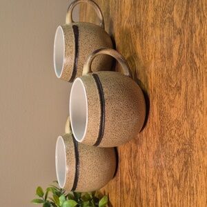 POTTERS CORNER Artisanal Style Stoneware Speckled Pattern Round Mugs, Set of 3